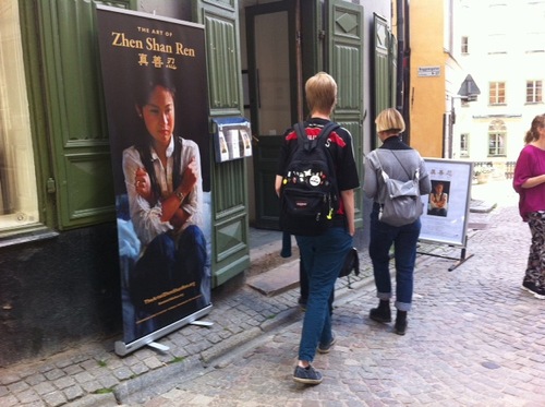The Art of Zhen Shan Ren (Truthfulness-Compassion-Forbearance) in Stockholm