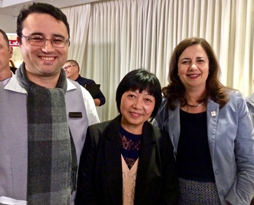 Dafa practitioners with Queensland Premier Annastacia Palaszczuk (right).