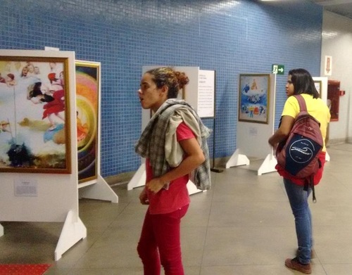 9cee1fdc5d54d5af8bc74ff033966681 The Art of Truth, Compassion, Forbearance Exhibition held in the halls of subway stations in Brazil.