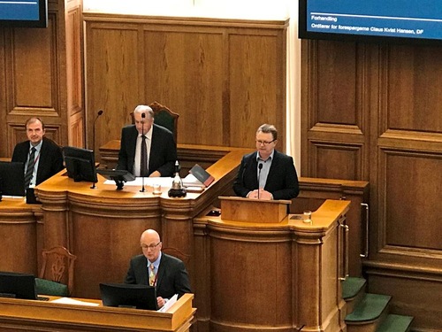 Claus Kvist Hansen (right) from the People's Party spoke during the Danish Parlimentary hearing on April 5, 2018, discussing forced organ harvesting in China.