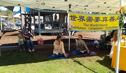 Scarlet learns the Falun Gong sitting meditation.