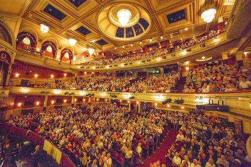 17b1874dc9ccd08a0ce813a348662ff6 Shen Yun performance at the Festival Theatre in Edinburgh, United Kingdom on May 21, 2018.