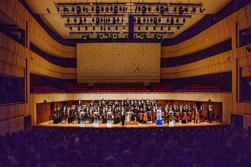 Shen Yun Symphony Orchestra at the Daegu Concert House in Daegu, South Korea, on September 30, 2018.