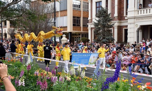 Falun Gong practitioners participate in parade of the Carnival of Flowers in Toowoomba, Queensland, Australia on September 21, 2019.