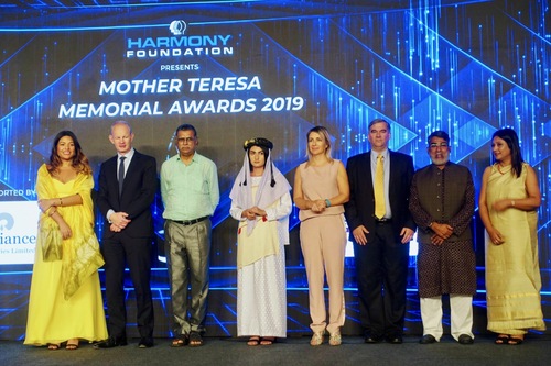 28a12e28dab3045d27c44ac6c1905155 Winners of the Mother Teresa Memorial Award (Photo courtesy Mark Luburic).