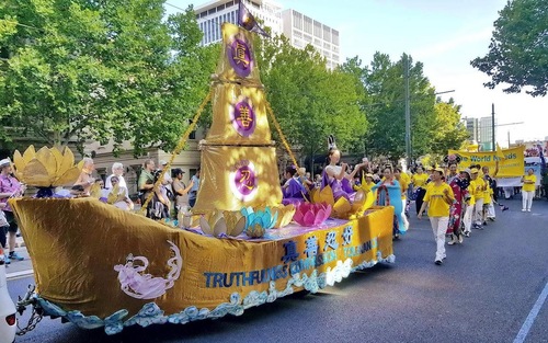 Falun Gong practitioners in South Australia participate in the Australia Day Parade in Adelaide on January 26, 2020.