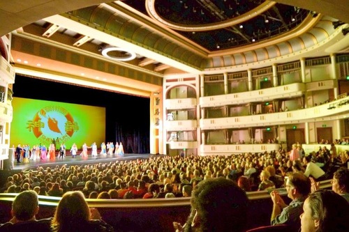 Shen Yun International Company presented two sold-out shows at the Mahaffey Theater in St. Petersburg, Florida, on February 15, 2020.