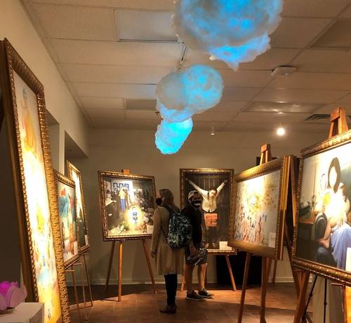 The Art of Zhen Shan Ren (Truthfulness, Compassion, Forbearance) Exhibition was held at the University of Texas at Arlington, August 31 - October 1, 2020.