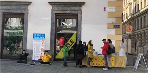 People in Vienna sign the petition.