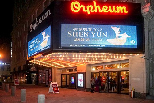 The Shen Yun New Era Company presented two performances at the Orpheum Theatre in Omaha, Nebraska, on January 25 and 26. (The Epoch Times)