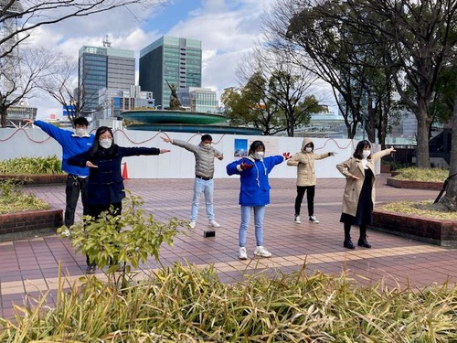 Practitioners held an event in Sakae, Nagoya City, Japan on March 6 to introduce Falun Dafa and tell people about the persecution.
