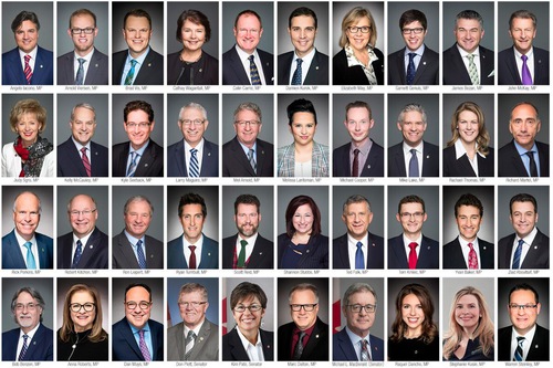 40 Canadian parliamentarians urge the government to stop the persecution of Falun Gong.