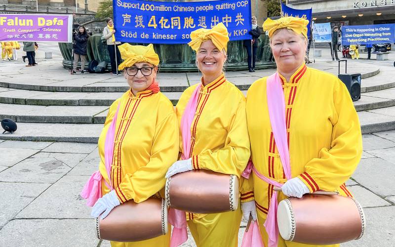Anna (first from right) and her fellow Falun Dafa practitioners in the waist drum team