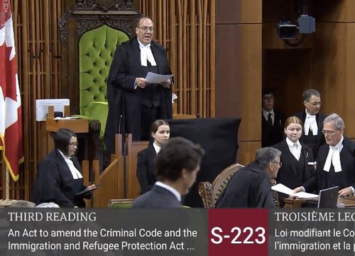 Bill S-223 (An Act to amend the Criminal Code and the Immigration and Refugee Protection Act [trafficking in human organs]) was unanimously passed in the Canadian Parliament on December 14, 2022.
