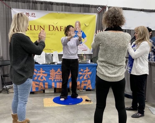 Practitioners demonstrated the Falun Dafa exercises at the Health and Wellness Expo