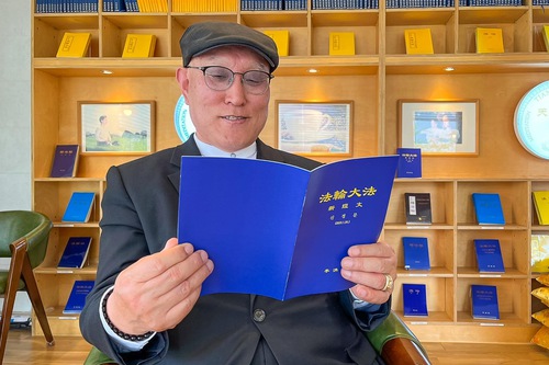 Gang Seokjeong, a spiritual teacher, has read Master Li’s article “How Humankind Came To Be” many times.