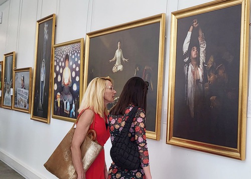 The Art of Zhen Shan Ren (Truthfulness, Compassion, Forbearance) International Exhibition in Carnot Street, Pau, France