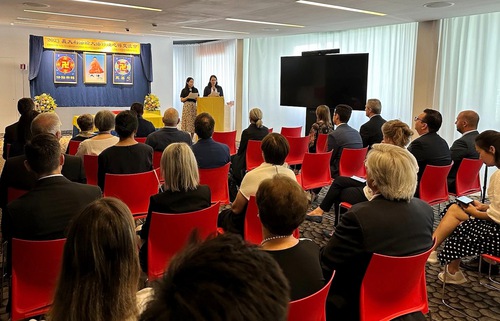 A Falun Dafa Experience Sharing Conference was held in Rome, Italy, on July 23, 2023.