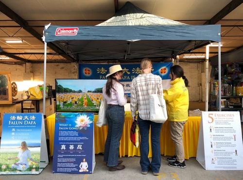 Many people talked with practitioners.