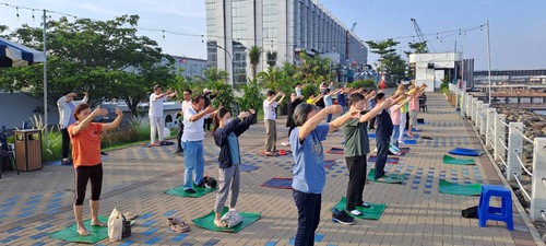 Falun Dafa practitioners held an event at Batavia PIK in Northern Jakarta.