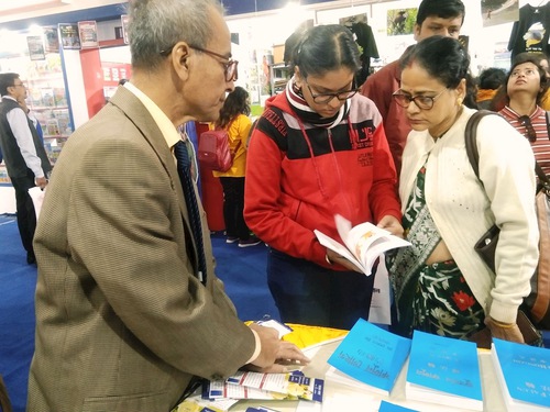 People read Zhuan Falun, the main text of Falun Dafa, and Falun Gong.