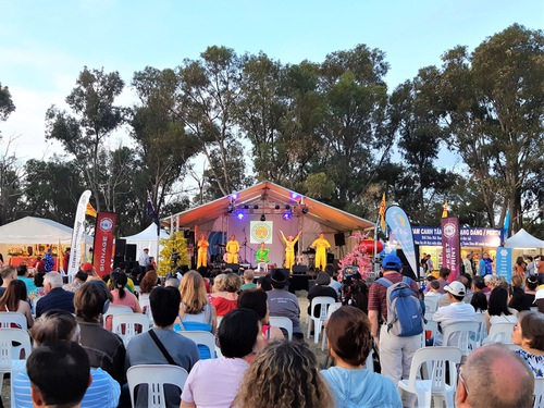 Practitioners demonstrate the Falun Dafa exercises during New Year celebrations in Girrawheen.