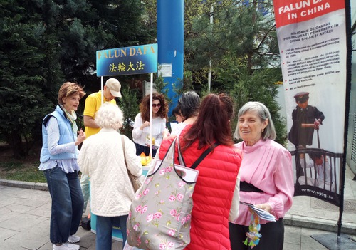 The Falun Dafa booth in the Pantelimon District of Bucharest on April 6