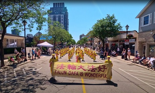 The waist drum team participated in the Burlington Music Festival parade.
