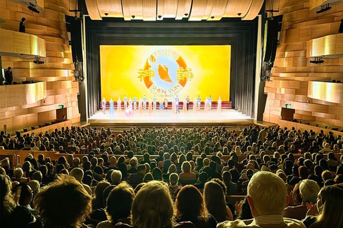 Shen Yun North America Company at a sold-out house at the Younes and Soraya Nazarian Centre for the Performing Arts on the campus of the California State University, Northridge on April 8